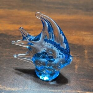 Art glass hand blown Blue Angel Fish controlled bubbles.4" tall paperweight.